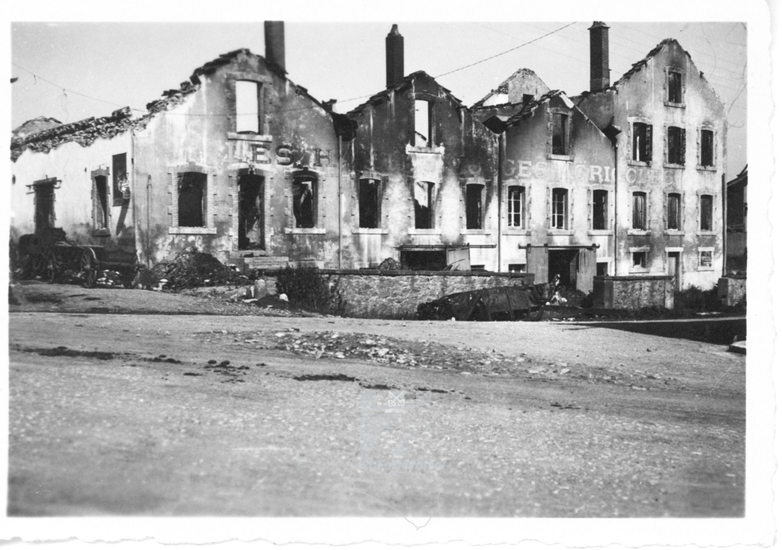 Magasins Moulin, de la destruction à la reconstruction