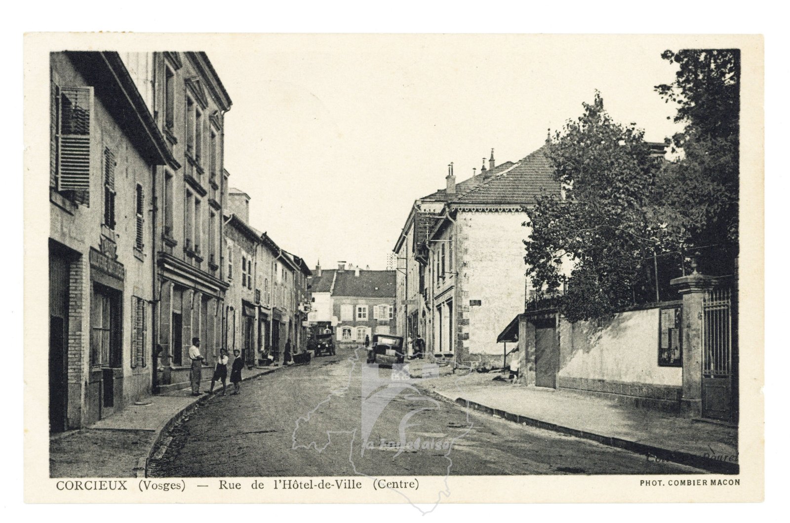 La rue de l’Hôtel-de-Ville à Corcieux avant la reconstruction
