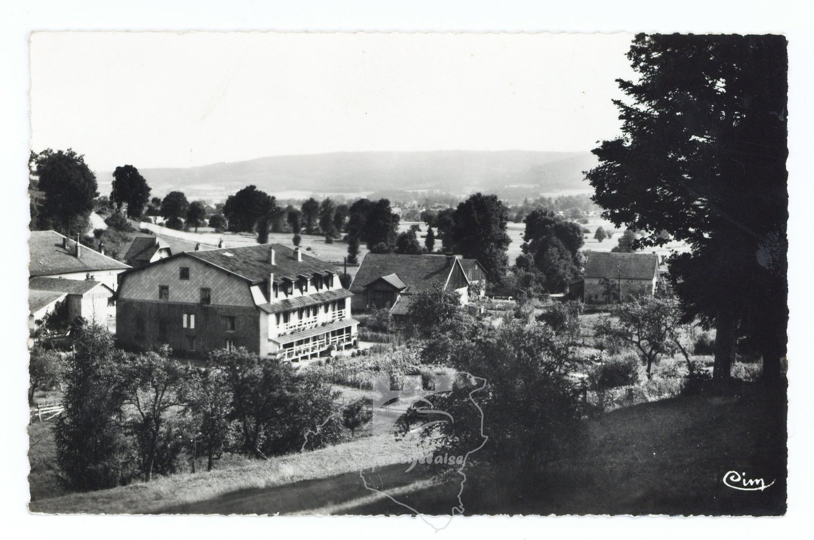 Carte postale de Vichibure et de l'Aumônerie, ancienne bâtisse de Pierre Nicole