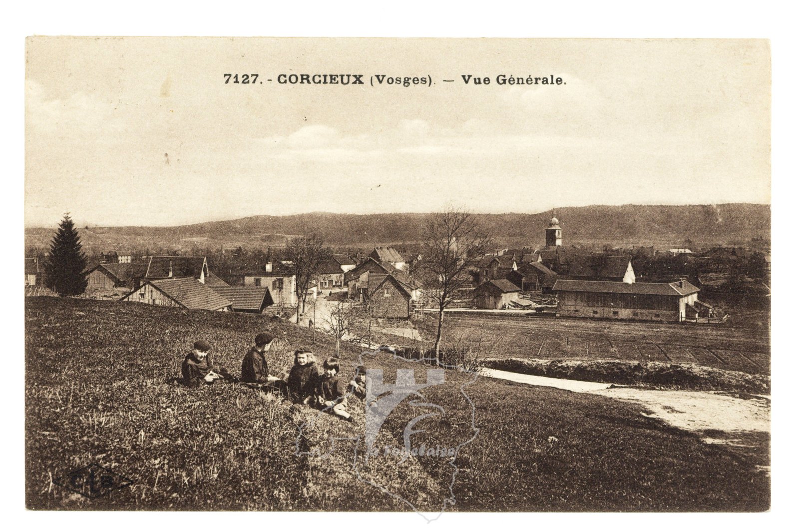 Vue générale depuis la butte de la Croix Égline